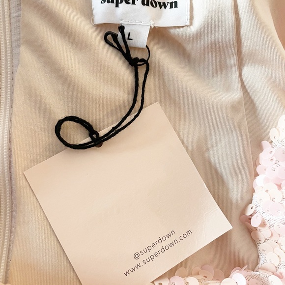 SUPERDOWN Aubree Sequin Valentine Mini Skirt NWT Size L - Picture 8 of 10